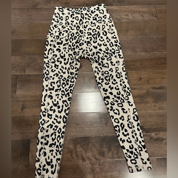 2 for $10⭐️Work Out wide waist ribbed stretch leopard black leggings pocket yoga - Picture 2 of 7